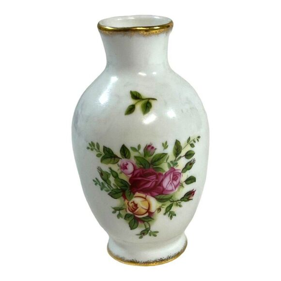 Vintage ROYAL ALBERT OLD COUNTRY ROSES BUD VASE / 1962 Floral Gold Trim 4" Mini - Picture 1 of 7